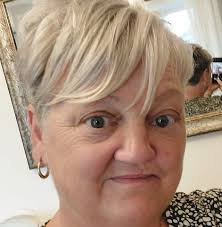 Does any have any recommendations for pet services please? I need someone  to feed my cat twice a day for a few days next week. Could do once a day if  need