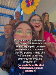 Mi Hijo Espiando A La Tia