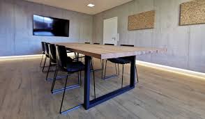Holz mayrhofer mit firmensitz in passau ist ihr kompetenter partner rund ums thema holz.mit einem vollsortiment an holzprodukten zählt holz mayrhofer zu den führenden holzgroßhändlern im süddeutschen raum. Xxl Konferenztisch Aus Eiche Bei Holz Hauff In Leingarten