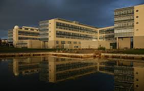 Unsere wohnungen werden modern vorgerichtet und bezugsfertig übergeben. Datei Goe Uninordbereich Physik Jpg Wikipedia