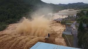 Et severe flooding in central china has killed at least 12 people, including some who were trapped in the subway in zhengzhou, the capital of henan province. China Floods 2021 Affected More Than 54 8 Million People Wuhan Flood China Flood Footage Youtube
