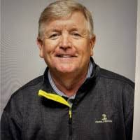 Cesar Reta's Instagram, Twitter & Facebook