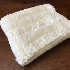 Beautiful Cream Colored Knit Blanket Made With Bernat Home Bundle Yarn This Unique Yarn Baby Blanket Knitting Pattern Blanket Knitting Patterns Textured Yarn