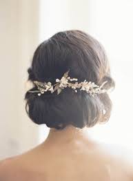 There are also hairstyles which cover the flaw in one's looks. Short Hair Dont Care Bridal Hairstyles For Short To Mid Length Hair Wedmegood