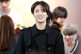 New friends, new loves and new experiences mix together inside a colorful college dormitory in korea that's home to students from around the world. ë‹ˆì½œ On Twitter Netflix Confirms Production Of So Not Worth It Choi Young Jae Of The K Pop Boy Band Got7 Will Unleash His Offbeat Charm As Sam A Son Of The Ceo