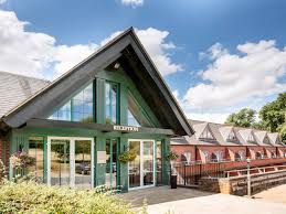 Interiors for the waltons were filmed on stage 26 and stage 20 of the warner bros. Mercure Warwickshire Walton Hall Hotel Spa 4 Sterne Hotel All