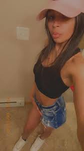 Wassup y'all, Im Asia👋🏽🌈 25, from Milwaukeee, and very much single 🙂‍↕️ 