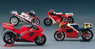 孤高の市販車 ホンダ nr750 そのルーツとは バイク情報まとめ rider ライダー ホンダ バイク ホンダ 車