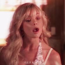 Jaime Pressly as Joy Turner