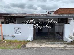 17, jalan emas 1, taman sri skudai, 81300 skudai, johor, malaysia. 18 Jln Tembaga Kuning Tmn Sri Skudai Skudai Johor Nita Sahari Properties