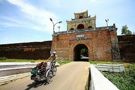 It just isn't so exciting to be the heroine behind the scenes. 10 Pictures Revealed The Hidden Beauty Of Ancient Hue City Living Nomads Travel Tips Guides News Information