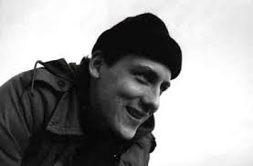 Beachfront Bargain Hunt (TV Series 2013– )