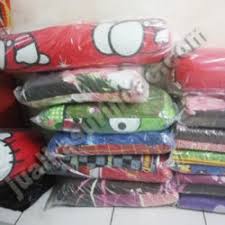 Bantal bulu angsa terkenal nyaman dan empuk saat digunakan namun ternyata ada kejadian sadis saat proses pembuatan. Harga Bantal Bulu Angsa Promo Kasur Inoac Bulan Juni 2021