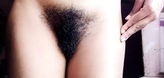 Sexy Girl Shaving Her Beautiful Pussy: Hairy Porn