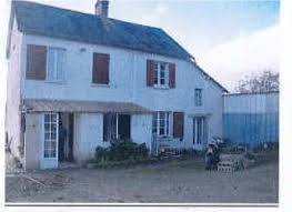 Pour se défendre, il faut obligatoirement être. Vente Aux Encheres Publiques D Une Maison D Habitation La Haye Bellefond
