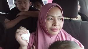 Beautiful Japan! Mt. Fuji Views, Oshino Hakkai Village & Gotemba Shopping