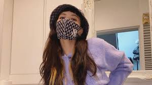 Bang hyunah is minah unnie from girl's group girl's day. Hyuna Taking The Distressed Fashion To The Next Level On Instagram Inkistyle