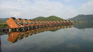 Pentru a pune capăt ghinionului care se pare că îl urmărește, ion acceptă propunerea unui străin, fără să aibă habar. Bora Bora De Romania 4k Video 2017 Youtube