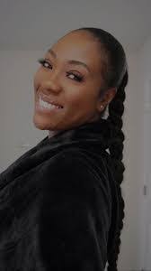 Ashley Raye's Instagram, Twitter & Facebook