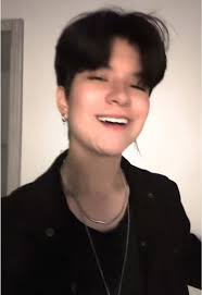 Sensual Kiss Moment with Damián in Captivating Dance Video