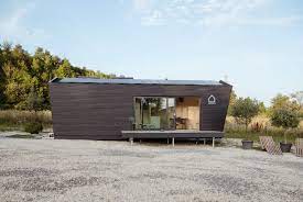We have helped over 114,000 customers find their dream home. Modular Minimal House Combines Quality Design With Sustainability