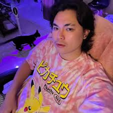 mom!!!! Megan is dancing to Gabriela agin