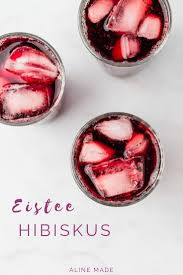 Agua De Jamaica Ist Ein Traditionell Mexikanisches Getrank Hergestellt Aus Getrockneten Hibiskusbluten Es Wird Imme Eistee Rezept Eistee Mexikanische Getranke