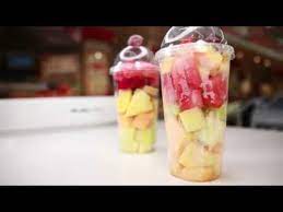 Mengkonsumsi buah potong di nilai lebih ekonomis dan efisien saat ini, disaat sibuknya kami menyediakan berbagai jenis buah buahan dan bisa di pesan sesuai pesanan untuk konsumsi buah. Perlu Tahu Cara Mudah Potong Buah Youtube