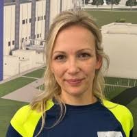 Kristin Hofmann's Instagram, Twitter & Facebook