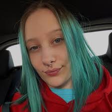 Olivia Bergstrom (@livegurl14)