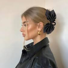 Amazon.com : hadutrek Hair Clips Claw Clip 1PCS Big Hair Bows for Women  Flower Claw Clips for Women Black Butterfly Hair Clips for Styling Large  Hair Clips for Thick Hair for Girls