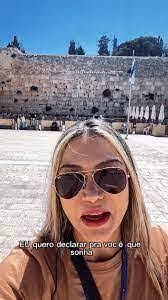 Sandra Neis's Instagram, Twitter & Facebook