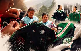Artesana que bordó la playera negra de la Selección Mexicana nos cuenta cómo fue el proceso: 