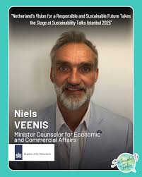 Pleasure to welcome participants of the Swedish Institute's Impact  Pioneers, Global Executive, and Leader Lab Programmes at the Swedish Palace  in Istanbul. These programmes bring together individuals committed to  reshape the future