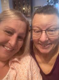 Eudeen Hamer Mott grew up in Gary, Indiana. She graduated from Gary  Roosevelt High School in 1965. Throughout her childhood, Eudeen  demonstrated the characteristics that helped everyone around her know that  she