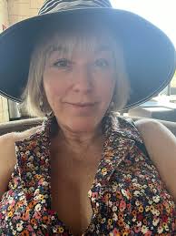 Cruise ships tour Nunavut and the rest of the territories every year I  believe, I now wonder if they've secretly done the same thing in or around  Arctic Circle waters..just wondering. |