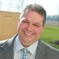 Lenny Stringer's Instagram, Twitter & Facebook