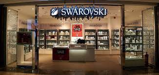 Confira as opções de joias, brincos, pulseiras, colares e mais. Swarovski Names New Head For Latin America Mds