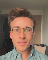 Happy Pride 🤓 and Happy Coming Out day for me 🏳️‍🌈