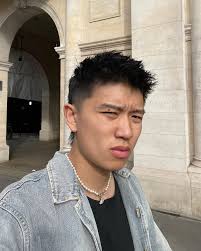 Mike Wu's Instagram, Twitter & Facebook