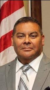 Patterson Public Works Heroes Making Our City Beautiful for Christmas