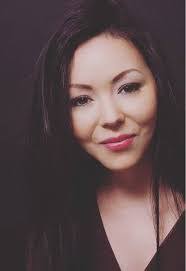 Lisa Yamanaka's Instagram, Twitter & Facebook