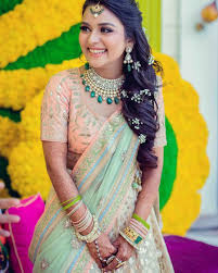 If you have short to medium length hairs and you are. Pin On Hair Nails Makeup