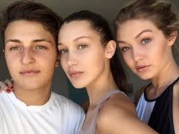 Son yılların en gözde modellerinden biri olan gigi hadid aynı zamanda kelimenin tam anlamıyla bir dolar milyoneri. Ø¨Ø§Ù„ØµÙˆØ± Ø¨Ø¹Ø¯ Ø£Ù† Ø´ØºÙ„Øª Ø§Ù„Ø¹Ø§Ù„Ù… Ø¨Ø¬Ù…Ø§Ù„Ù‡Ø§ Ù‡ÙƒØ°Ø§ ÙƒØ§Ù† Ø´ÙƒÙ„ Ø§Ù„ÙÙ„Ø³Ø·ÙŠÙ†ÙŠØ© Ø¨ÙŠÙ„Ø§ Ø­Ø¯ÙŠØ¯ Ù‚Ø¨Ù„ 6 Ø³Ù†ÙˆØ§Øª Ø¯Ù†ÙŠØ§ Ø§Ù„ÙˆØ·Ù†