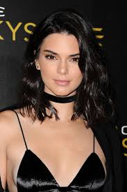 If your fine, straight hair doesn't hold a curl, consider cutting it into a style that has a side or center part and long, feathered bangs that frame the face. Best Medium Length Haircut Ideas Teen Vogue