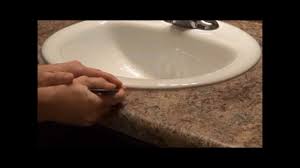 how to caulk a sink. how a pro does it