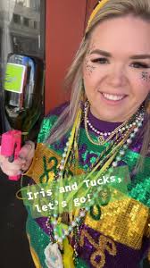 Iris and Tucks, let’s do this! 📿✨ #mardigras2023 #mardigras #neworleans  #kreweoftucks #kreweofiris #neworleansmardigras #mardipardi #balconyparty