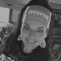 Marcella Lara's Instagram, Twitter & Facebook