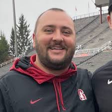 Danny Farris (@FarrisDanny)