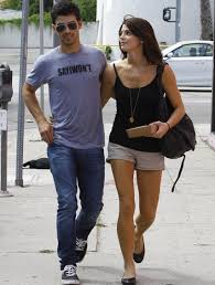 See his all girlfriends' names and entire biography. Joe Jonas Height Weight Age Girlfriend Family Facts Biography